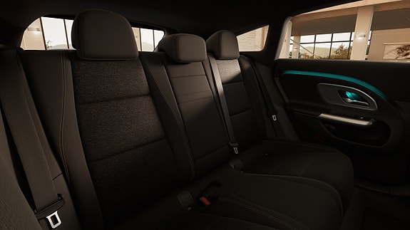 Mercedes-Benz CLA350 14 of 16