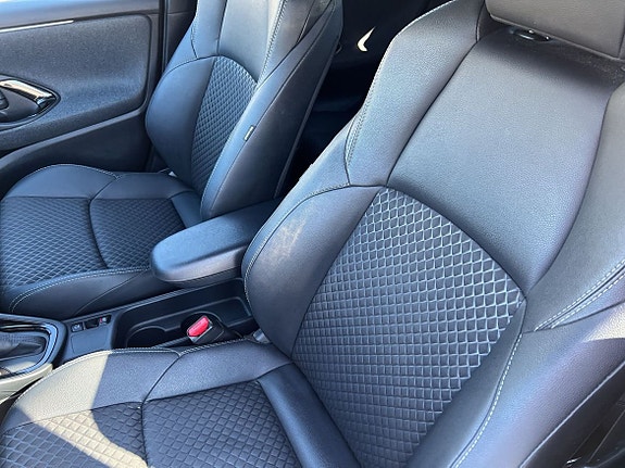 Toyota Yaris 11 of 11
