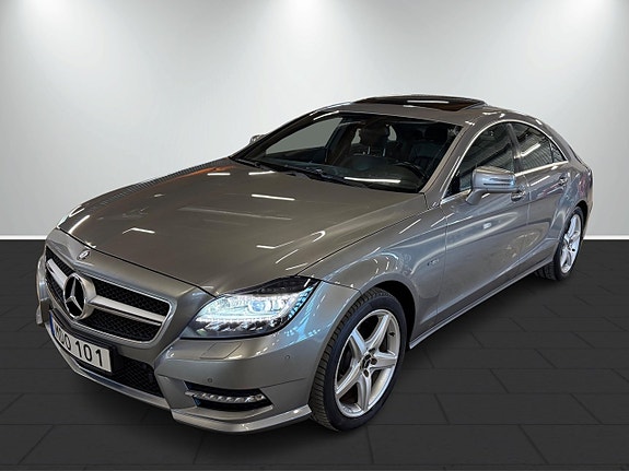 Mercedes-Benz CLS350 2 of 5