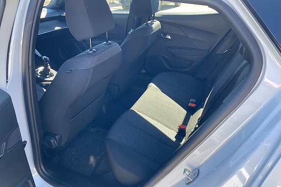 Peugeot 2008 5 of 5