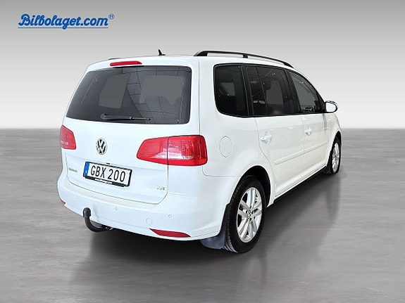 Volkswagen Touran 4 of 5