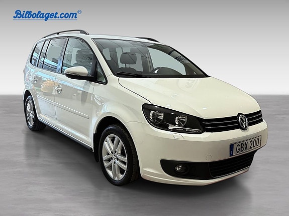 Volkswagen Touran 2 of 5