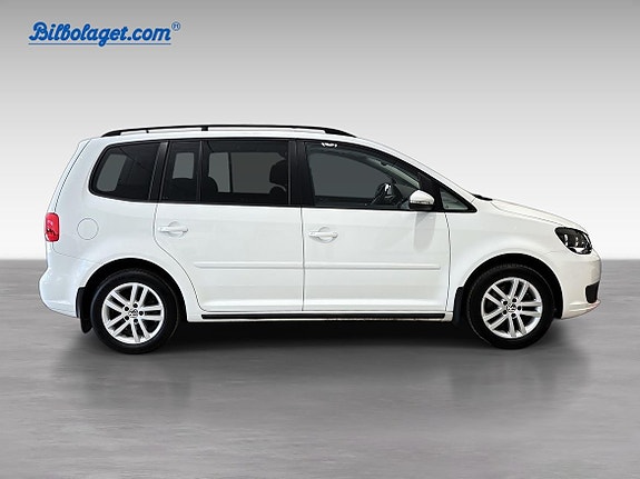 Volkswagen Touran 3 of 5