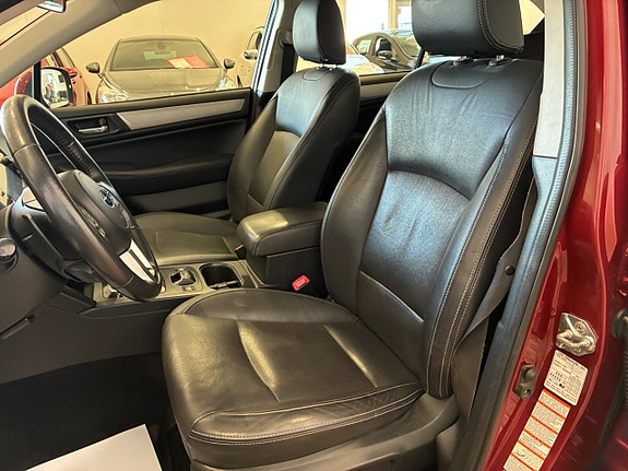 Subaru Outback 12 of 15