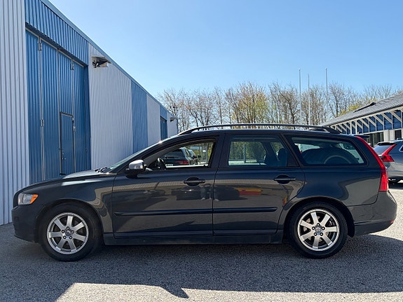 Volvo V50 7 of 16