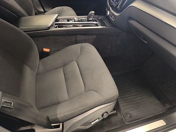 Volvo XC60 10 of 10