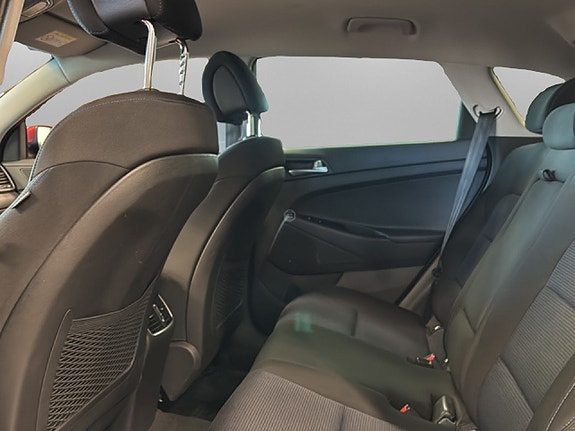 Hyundai Tucson 9 of 14