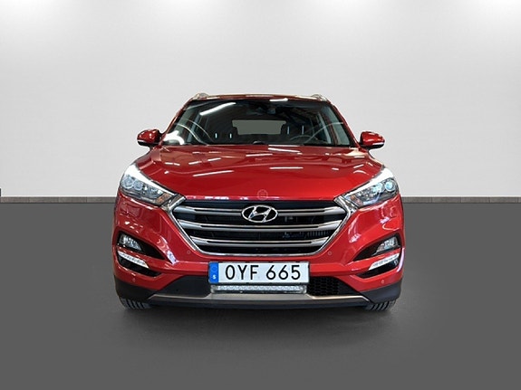 Hyundai Tucson 2 of 5