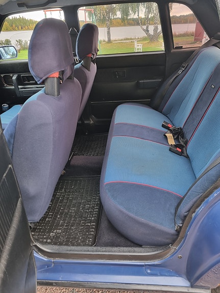 Volvo 240 6 of 8