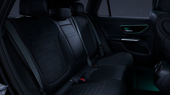 Mercedes-Benz GLC400 e 14 of 16