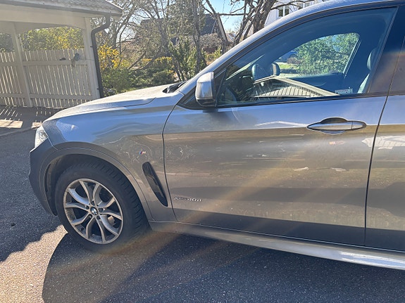 BMW X6 2 of 19