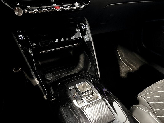 Peugeot 2008 10 of 15