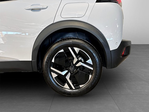 Peugeot 2008 14 of 15