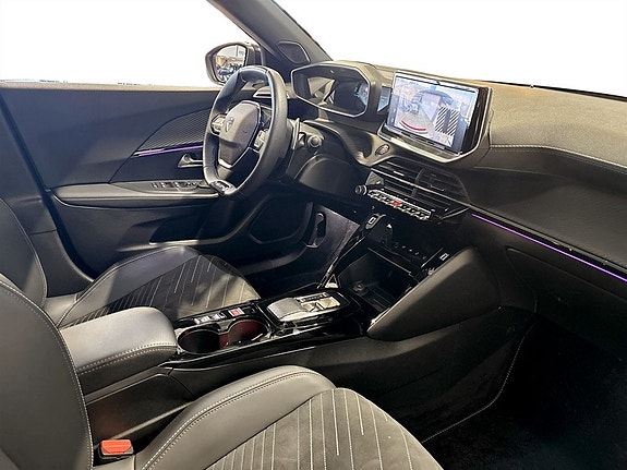 Peugeot 2008 11 of 15