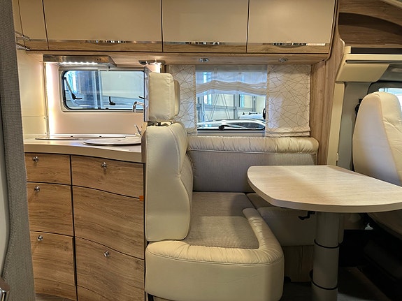Eura Mobil Profila T 720 QB Campervan Fiat 2.3 MultiJet 9 of 18