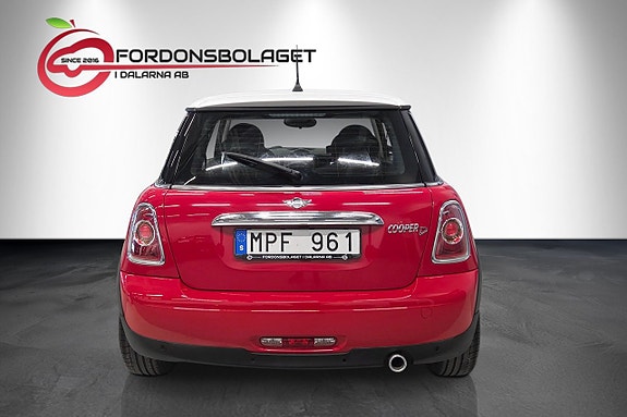 MINI Cooper 5 of 5