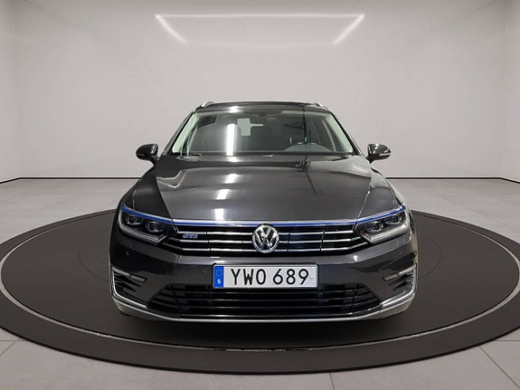 Volkswagen Passat 5 of 5