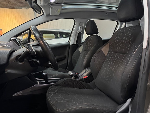 Peugeot 2008 15 of 16