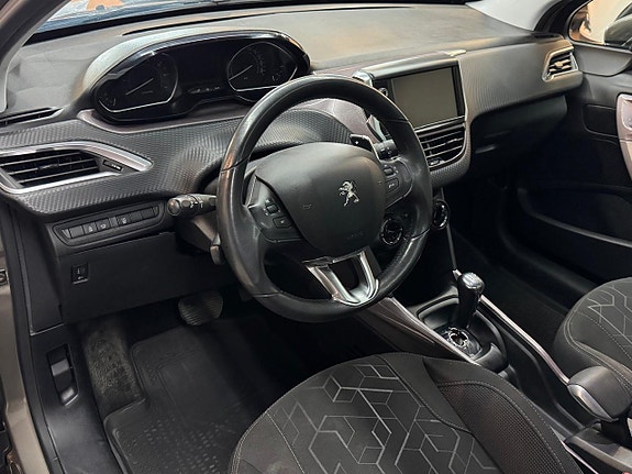 Peugeot 2008 7 of 16