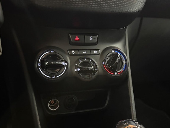 Peugeot 2008 11 of 16