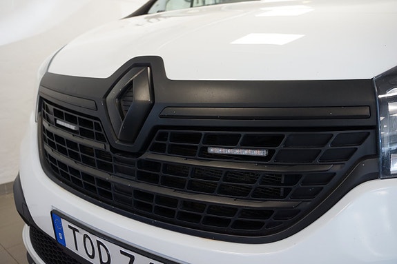 Renault Trafic 14 of 16