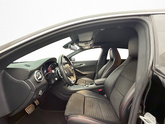 Mercedes-Benz CLA220 d 11 of 30