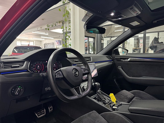 Skoda Superb 28 of 30