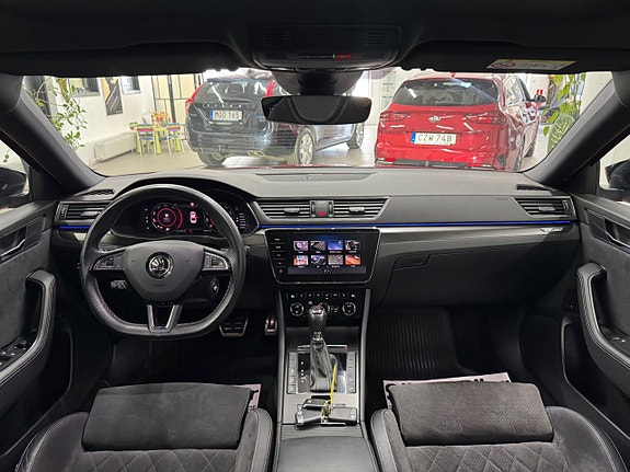 Skoda Superb 21 of 30