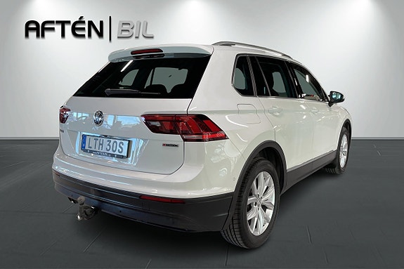 Volkswagen Tiguan 10 of 26