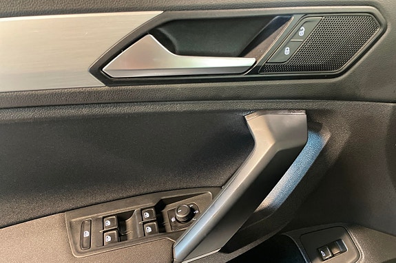 Volkswagen Tiguan 25 of 26