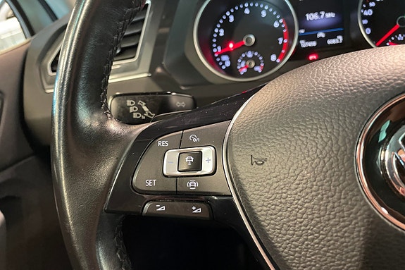 Volkswagen Tiguan 23 of 26