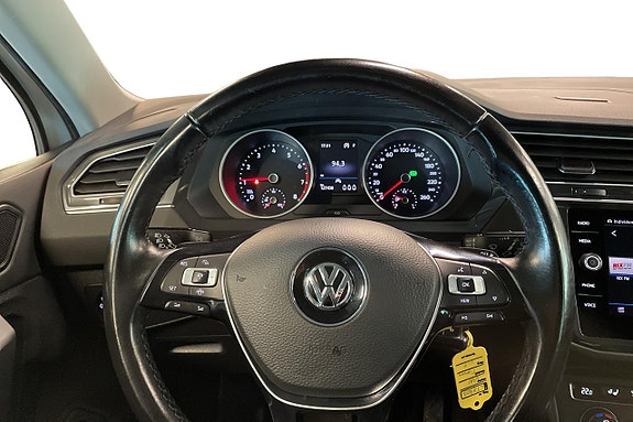 Volkswagen Tiguan 12 of 26