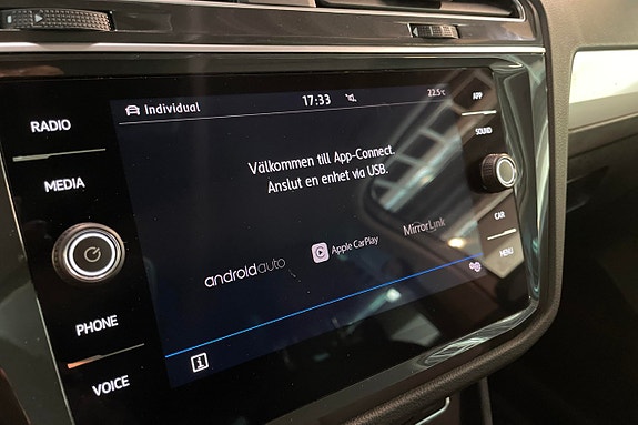 Volkswagen Tiguan 22 of 26