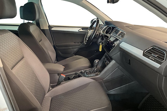 Volkswagen Tiguan 14 of 26