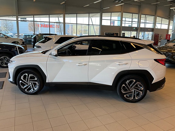 Hyundai Tucson 2 of 20