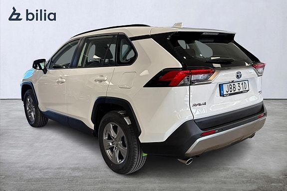 Toyota RAV4 3 of 5