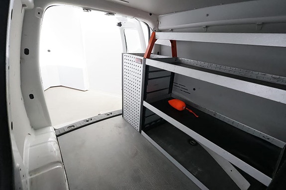 Volkswagen Caddy 10 of 26
