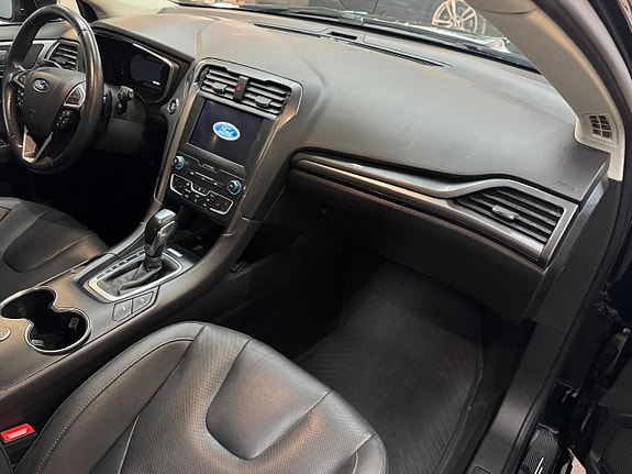 Ford Mondeo 9 of 17