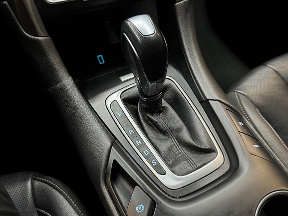 Ford Mondeo 14 of 17