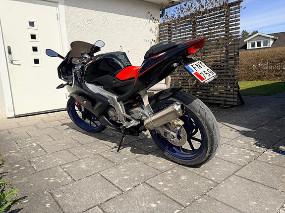 Aprilia RS125 2 of 5