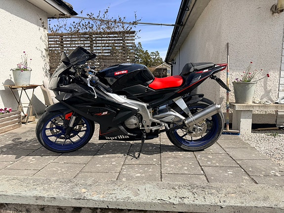 Aprilia RS125 4 of 5