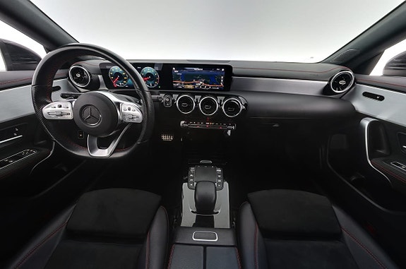 Mercedes-Benz CLA200 14 of 30