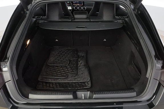 Mercedes-Benz CLA200 8 of 30