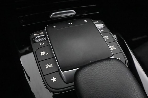 Mercedes-Benz CLA200 22 of 30