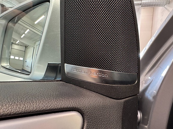 Mercedes-Benz ML350 21 of 24