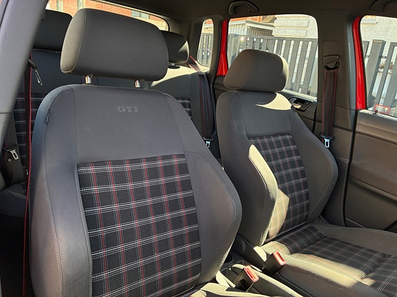 Volkswagen Polo 15 of 20
