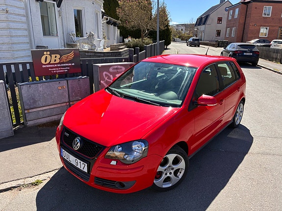 Volkswagen Polo 2 of 5