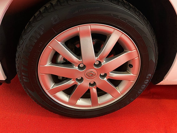 Renault Megane III 9 of 23