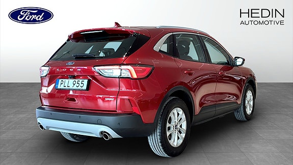 Ford Kuga 2 of 5