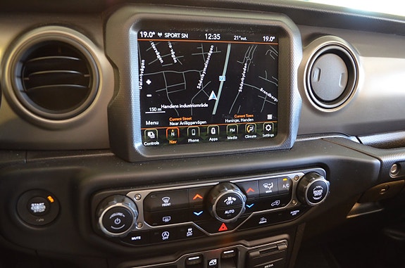 Jeep Wrangler Unlimited 7 of 22